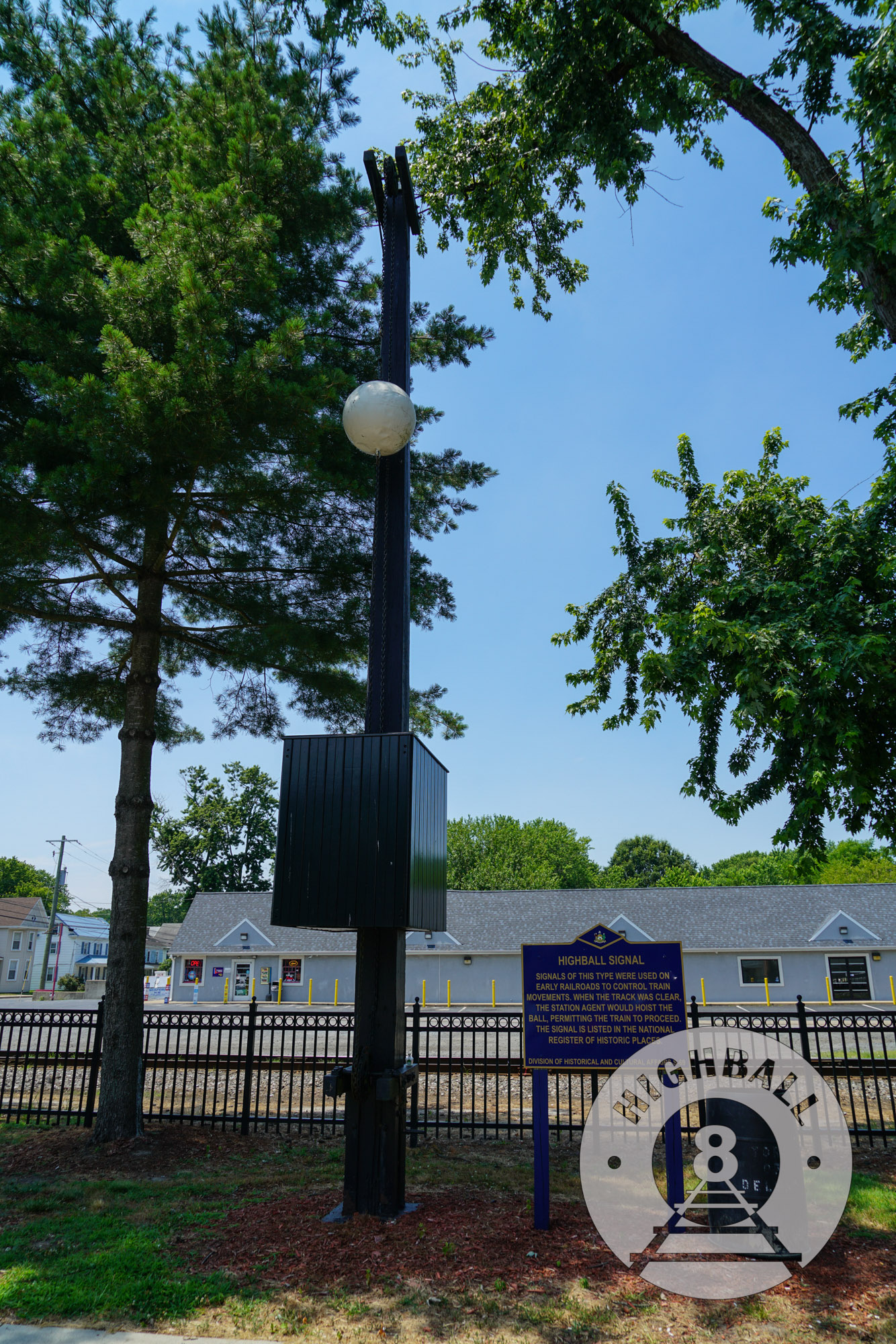 Highball signal in Delmar, Delaware, July 2018.