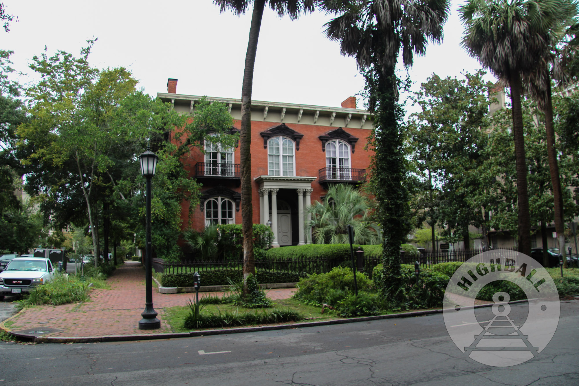 Street scene in the Historic District, Savannah, Georgia, USA, 2015.