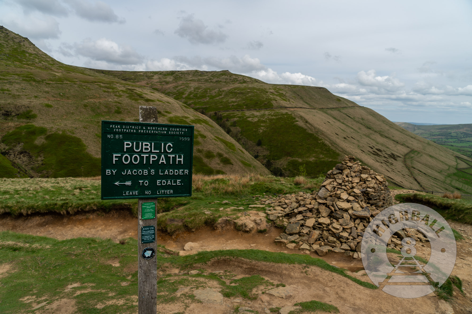 Public Footpath sign at the top of Jacob's Ladder looking east over the Vale of Edale, Peak District, Derbyshire, England, UK, 2018.